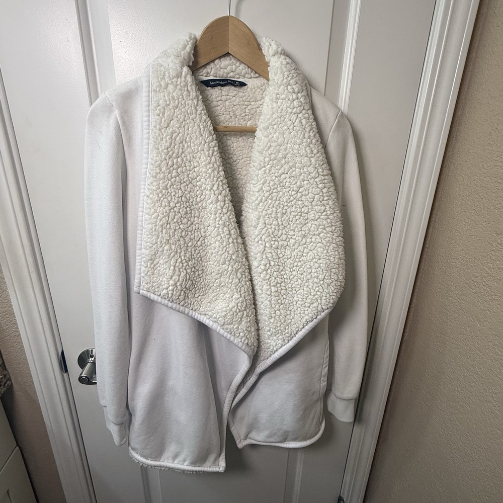 Abercrombie & Fitch Womens M White Sherpa Lined Open Front Cardigan Jacket
